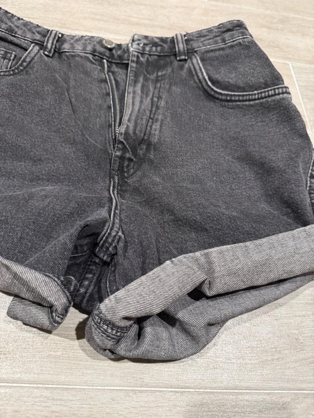 Zara Black high waisted Rolled Hem Denim Shorts